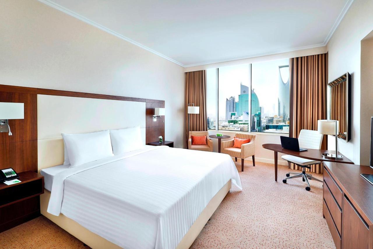 Courtyard By Marriott Riyadh Olaya Exterior foto