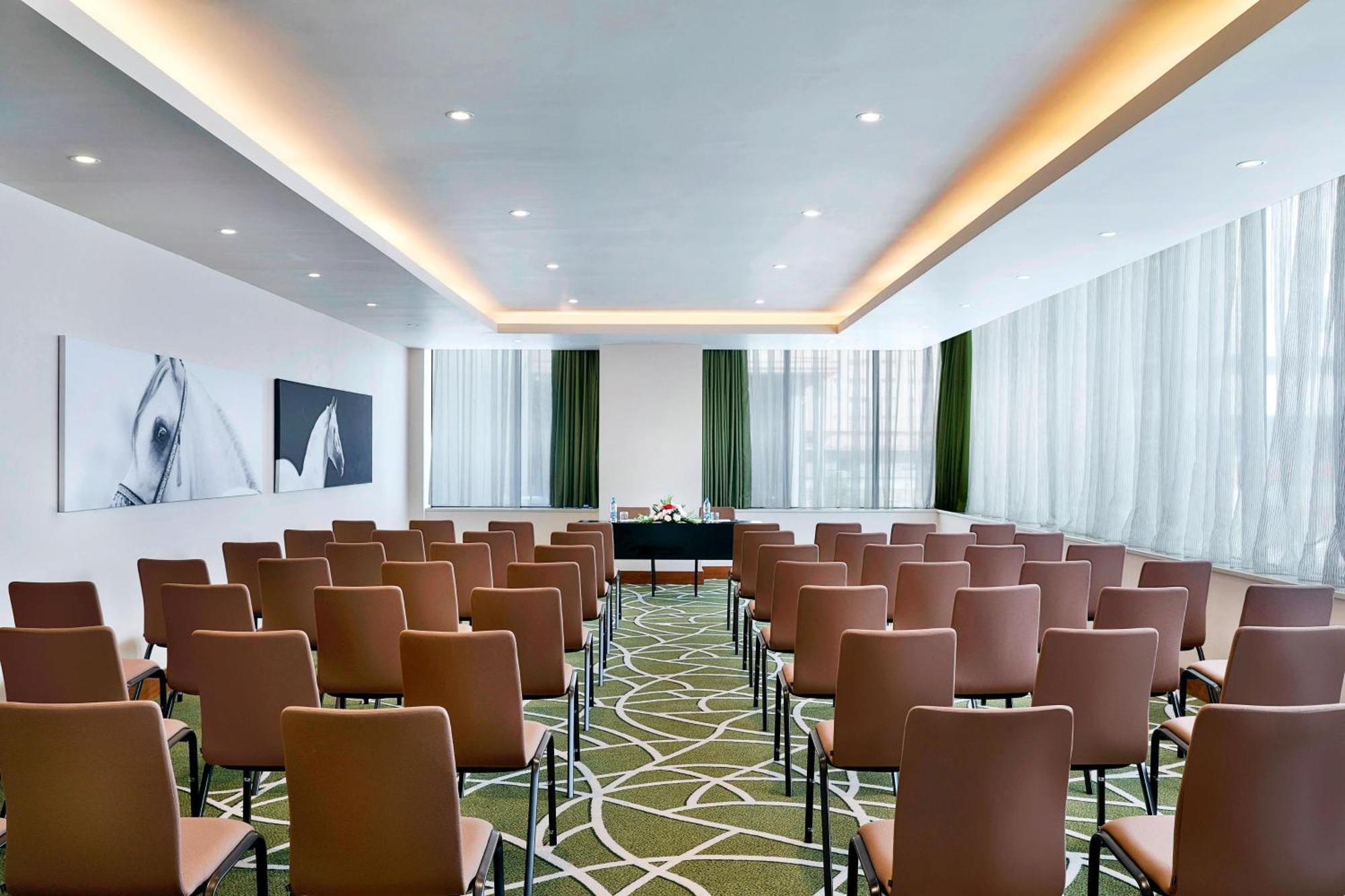 Courtyard By Marriott Riyadh Olaya Exterior foto